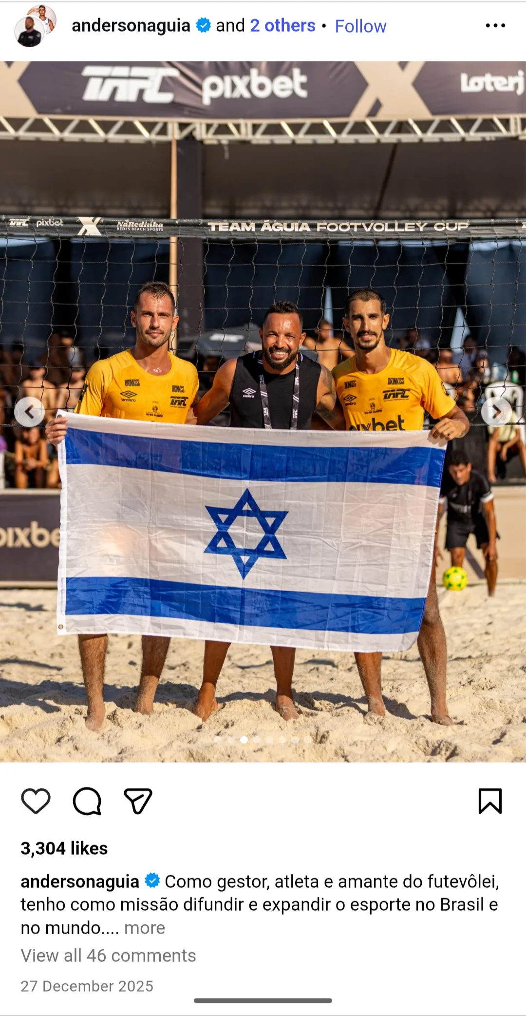 Anderson Águia with Ron Ben Ishai and Maor holding Israeli flag at TAFC
